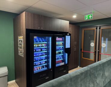 Push & lift vending TastyLockers